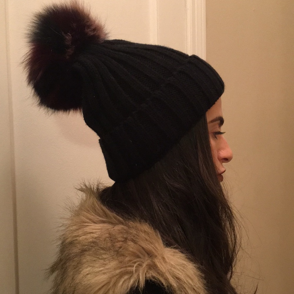 Jocelyn *Real* Fur Pom Knit Hat *NWOT*